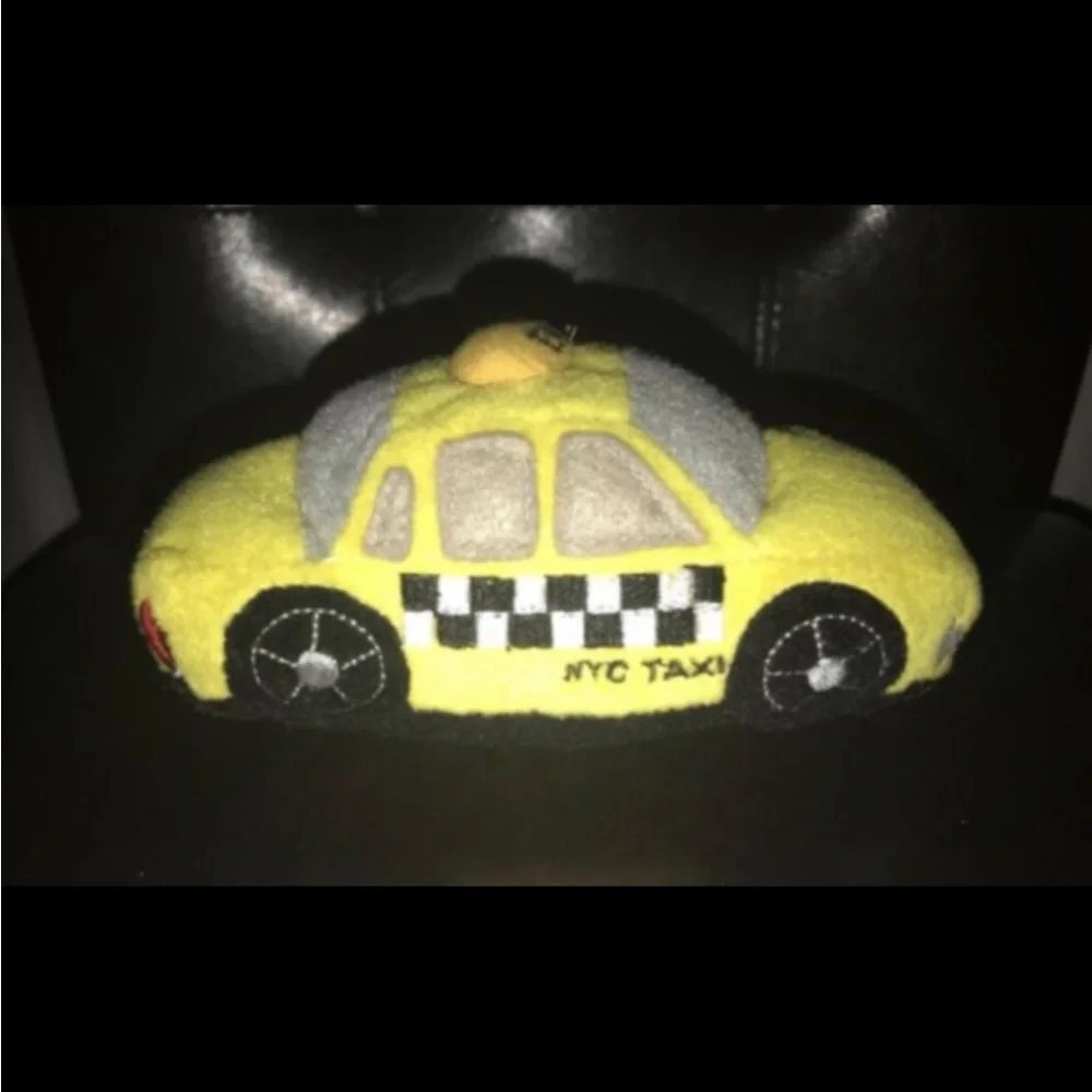 “NYC Dog” 3D Yellow Taxi Cab New York City Puppy Pet Squeaky Plush Play Toy RARE